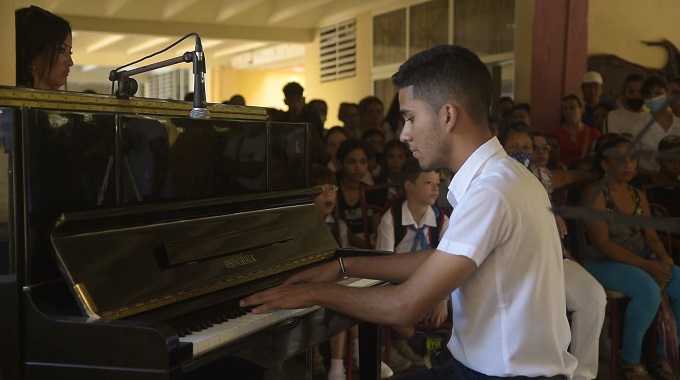Escuela Profesional de Arte “El Cucalambe” abrió nuevo curso de la enseñanza artística en Las Tunas