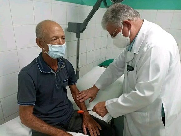 Alzhéimer: Desarrollado con éxito taller de entrenamiento para especialistas a cargo de ensayo clínico fase IV con NeuralCIM en provincias cubanas
