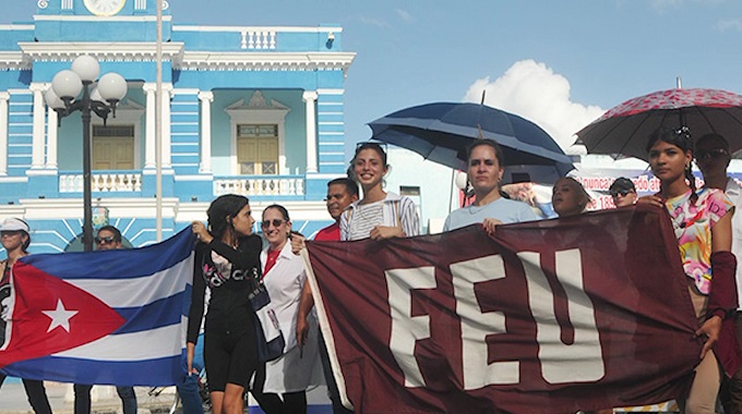 Rinden homenaje en Las Tunas a los estudiantes de medicina