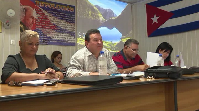 Viceministro de Comercio Interior inspecciona perfeccionamiento del sector en Las Tunasc