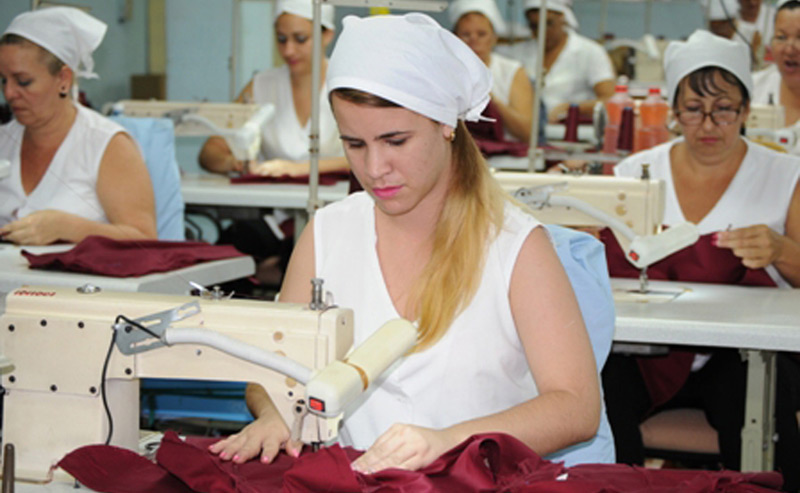 Limita bloqueo económico acceso a insumos a la Industria Ligera