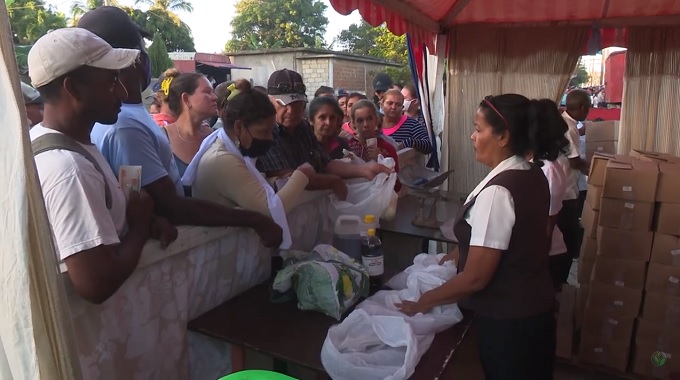 Desarrollan en Las Tunas feria agropecuaria en saludo al triunfo de la Revolución