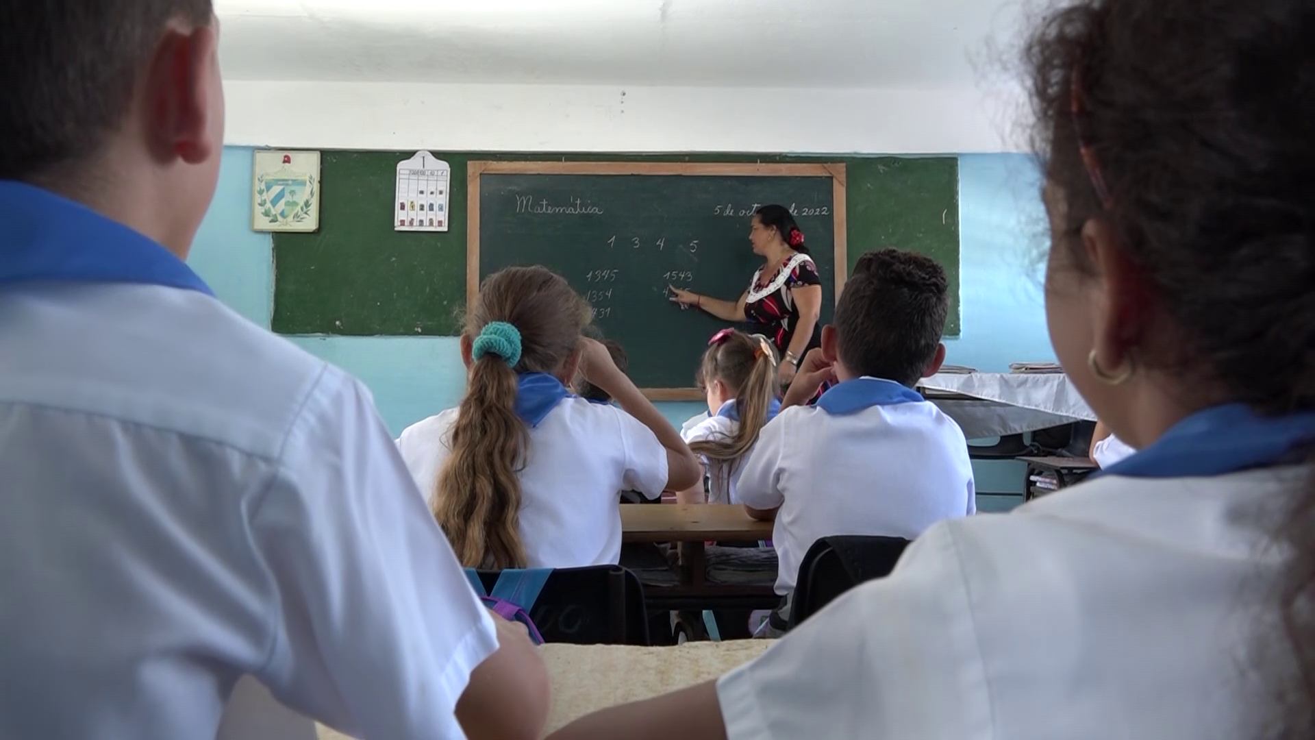 Realizan en Puerto Padre actividades en saludo al Día del Educador