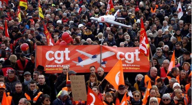 Francia: miles vuelven a marchar contra la polémica reforma a las pensiones