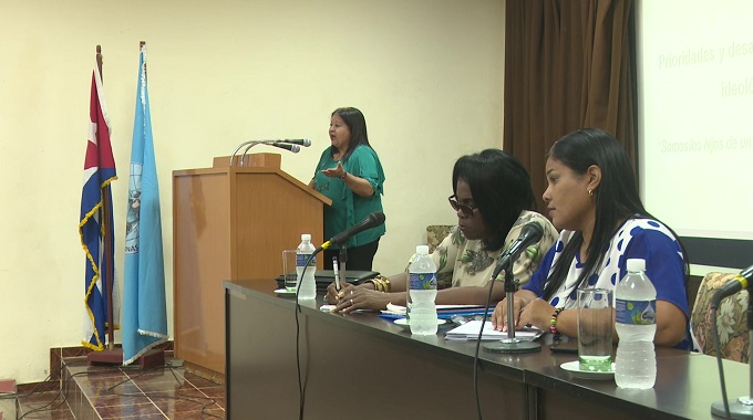 Se realizó en Las Tunas seminario de capacitación de la Federación de Mujeres Cubanas