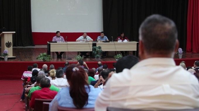 Chequean autoridades de Las Tunas aseguramientos para elecciones nacionales