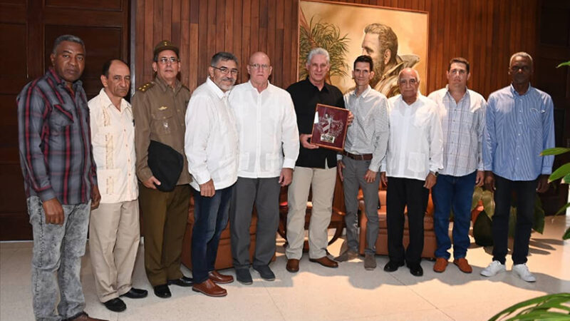 Destacan relevancia de proyecto de prótesis parcial de cadera