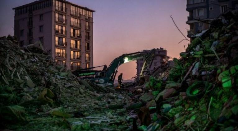 Sube a más de 44.000 número de muertos en Türkiye y Siria por sismos
