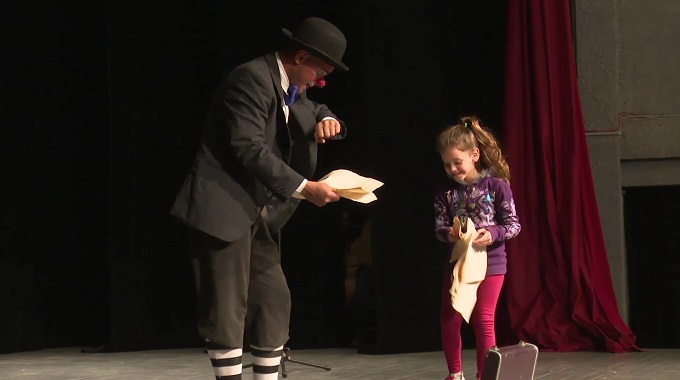 Artistas tuneros participan en festival de teatro para niños y jóvenes