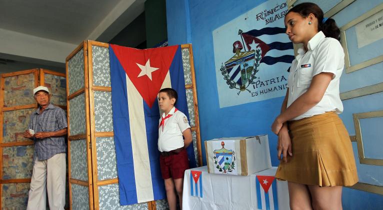 Más de 170 mil estudiantes en Cuba resguardarán urnas en elecciones