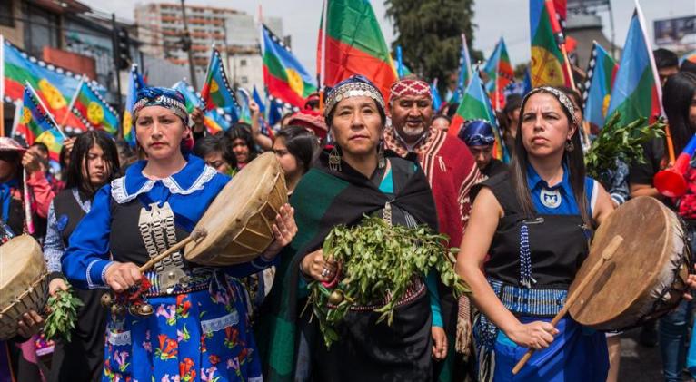 Critican marginación de indígenas del proceso constituyente en Chile