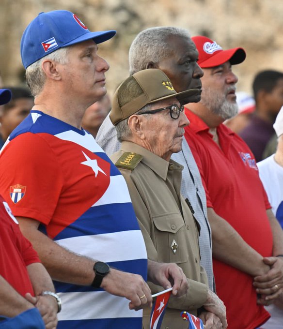 Encabezan Raúl y Díaz-Canel acto por el Día de los Trabajadores