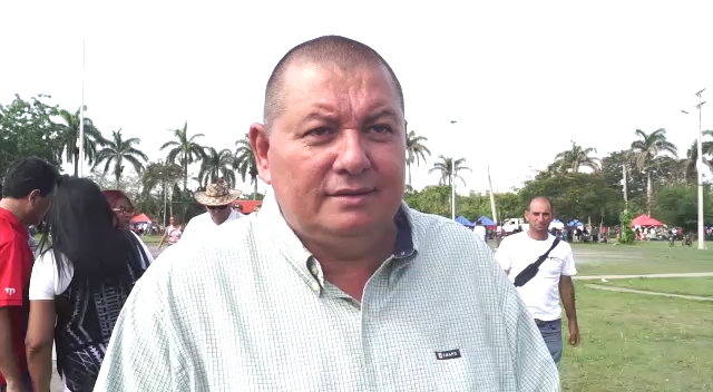 Felicita el 1er Secretario del PCC en Las Tunas, Manuel Pérez Gallego, a  los trabajadores tuneros