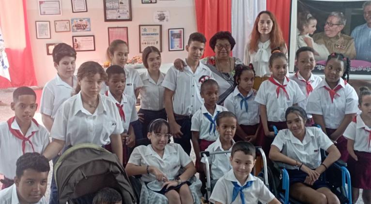 Visitó relatora especial de la ONU escuela primaria cubana