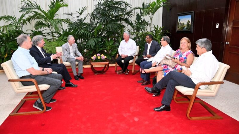 Recibe Presidente cubano a empresarios estadounidenses