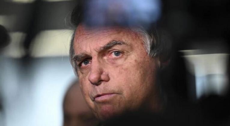 Bolsonaro inelegible en Brasil hasta 2030