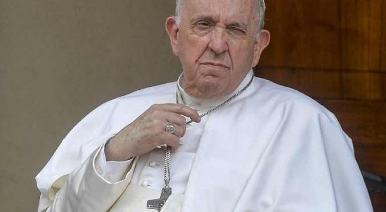 Papa Francisco con favorable recuperación postoperatoria