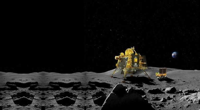 La India se convierte en el primer país en alcanzar el polo sur de la Luna