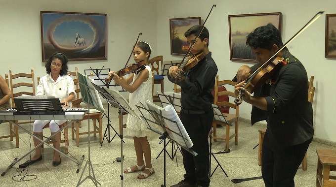 Desarrollan en Las Tunas jornada cultural por el aniversario de la UNEAC