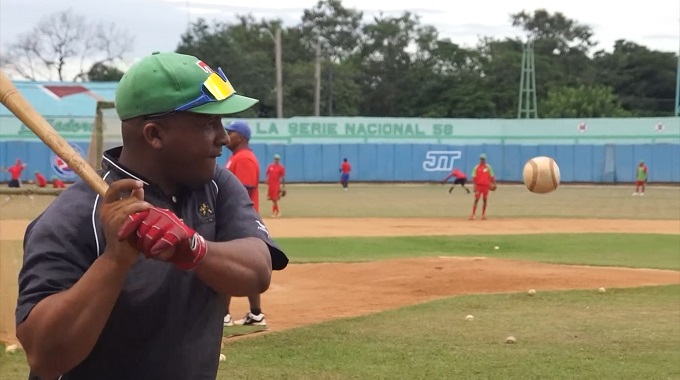 Ya entrenan los Leñadores de Las Tunas para la gran final de la pelota cubana