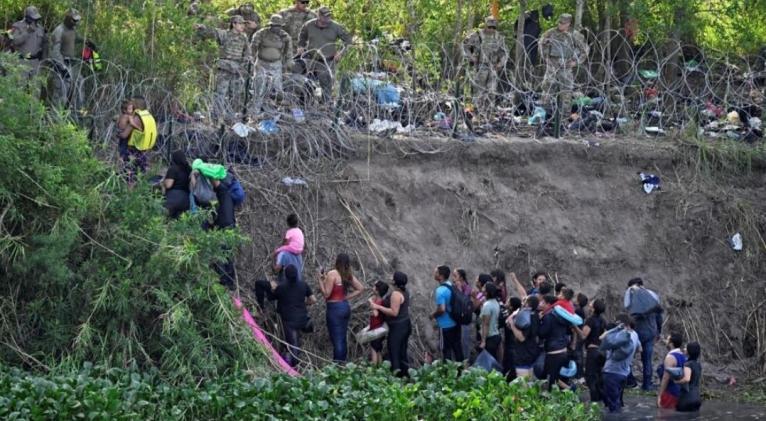 Se mantiene la prohibición de petición de asilo en la frontera sur de EEUU