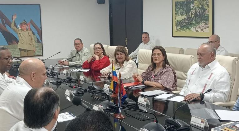 Ratifican hermandad partidos de gobierno en Cuba y Venezuela