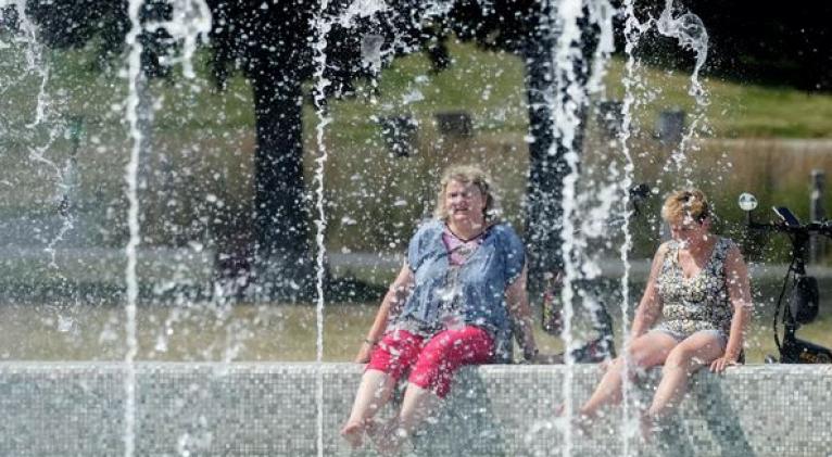 Las autoridades polacas piden a ciudadanos ahorrar agua debido al calor extremo