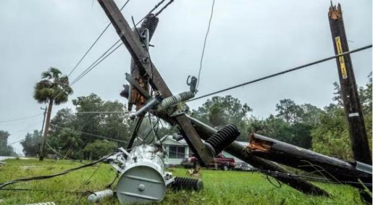 Más de 300.000 hogares en EEUU no tienen electricidad tras paso de huracán Idalia