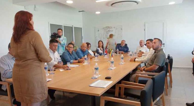 Visitaron dirigentes partidistas de Cuba y Venezuela la ZED Mariel