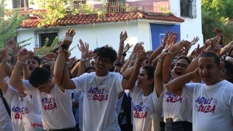 Protagonizan jóvenes inauguración de Asamblea Nacional de la FEEM (+Fotos)