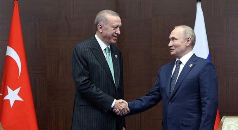 Putin y Erdogan abordarán hoy acuerdo sobre exportación de alimentos