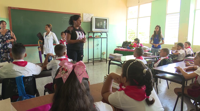 Inician actividades del curso escolar en Las Tunas