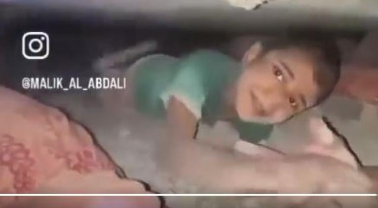 Más de 870 niños están desaparecidos bajo escombros en Gaza (+ VIDEO)