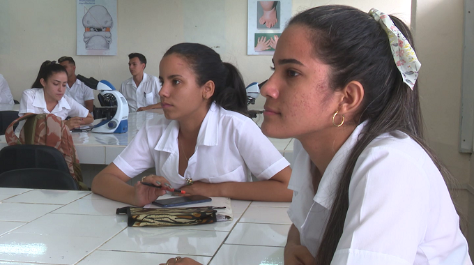 Convocan en Las Tunas a curso emergente de enfermería