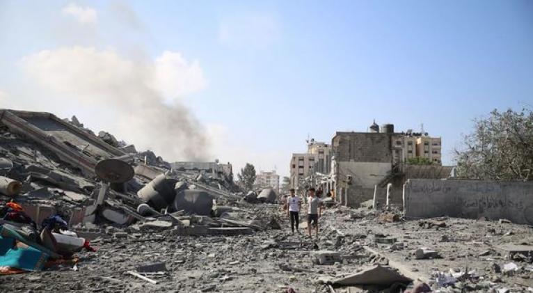 Autoridades sanitarias de Gaza elevan a 10.569 los muertos por ataques israelíes