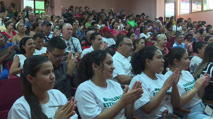 Participan estudiantes mexicanas en intercambio académico en la Universidad de Las Tunas