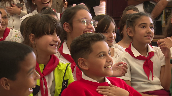 Festival de Magia Ánfora encanta desde Las Tunas