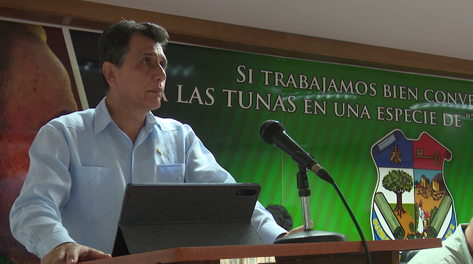 Rindió cuenta Gobernador Jaime Ernesto Chiang Vega ante el Consejo provincial de Las Tunas