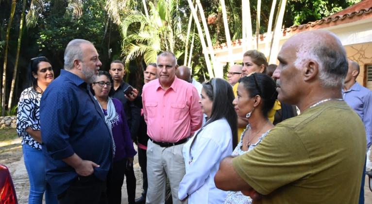 Primer ministro de Cuba visita centros económico-sociales en Artemisa