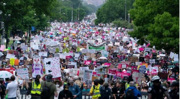 Más de 64.000 embarazos por violación en estados de EE.UU. con restricciones al aborto