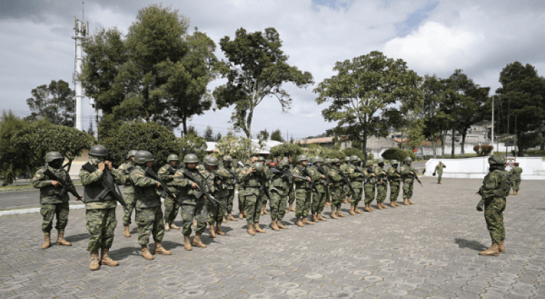 Militares de EE.UU. se preparan para intervenir en Ecuador
