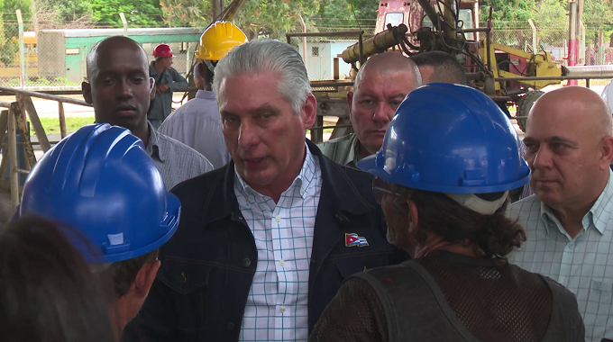 Recorre Presidente Miguel Díaz-Canel Bermúdez lugares de interés económico y social en Puerto Padre