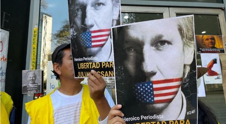 Sin indicios de resolución de cargos contra Assange en EE.UU.