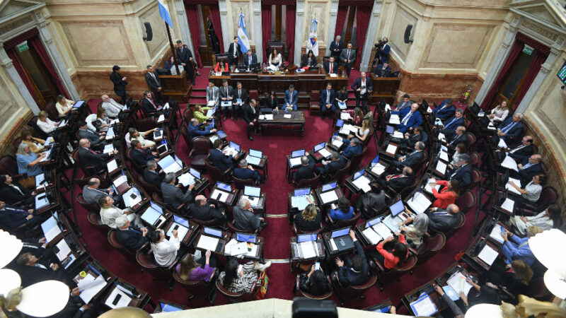 Jornada histórica en Senado argentino: Rechazan DNU de Milei