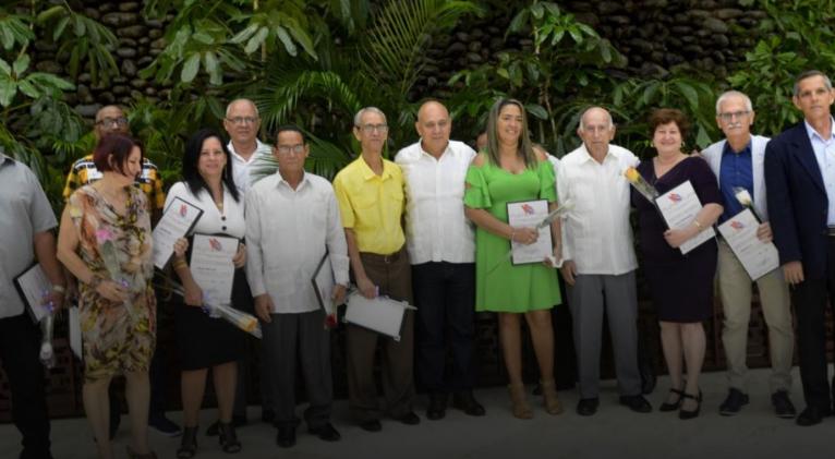 Reconocen labor de trabajadores del Partido Comunista de Cuba