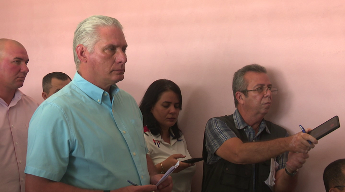 Recorre presidente cubano zonas de interés económico y social en el municipio Jesús Menéndez