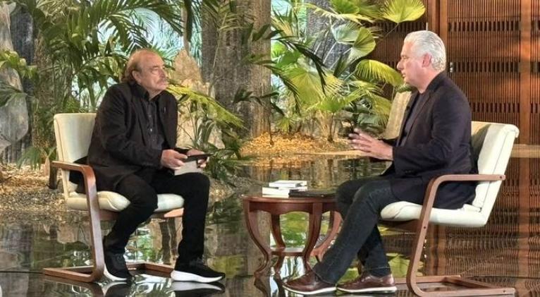 Presidente de Cuba concede entrevista al periodista Ignacio Ramonet