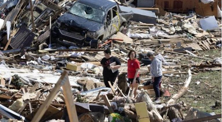 Cinco muertos por un tornado en el centro de EEUU