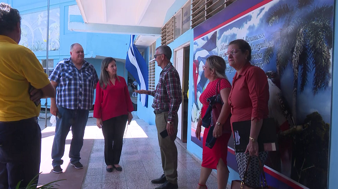 Recorrió Ministra de Educación instituciones del sector en Las Tunas