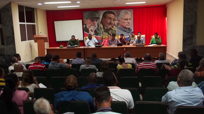 Analizan Autoridades del Partido y el Gobierno los principales servicios a la población en #LasTunas